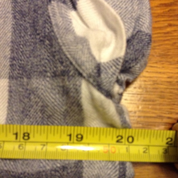 NWOT Rails "Britt" Rolled Sleeve - Picture 6 of 6